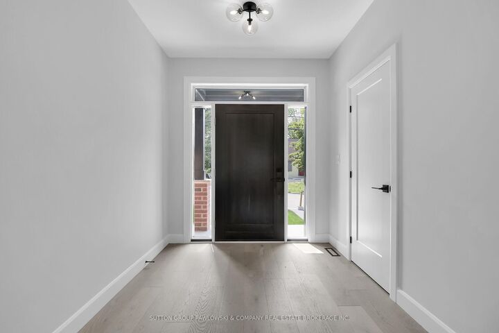 Property Photo: 422 Old Wonderland Road ON N6K 3R2