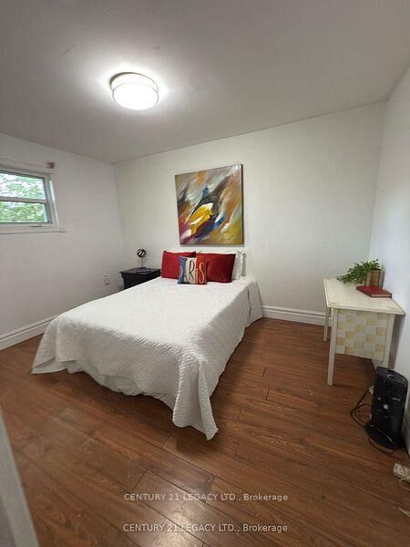 Property Photo:  795 Barton Street  ON L8E 5L8 