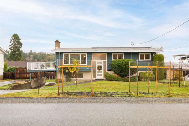 Property Photo:  2860 Staffordshire Terr  BC V9S 3R1 