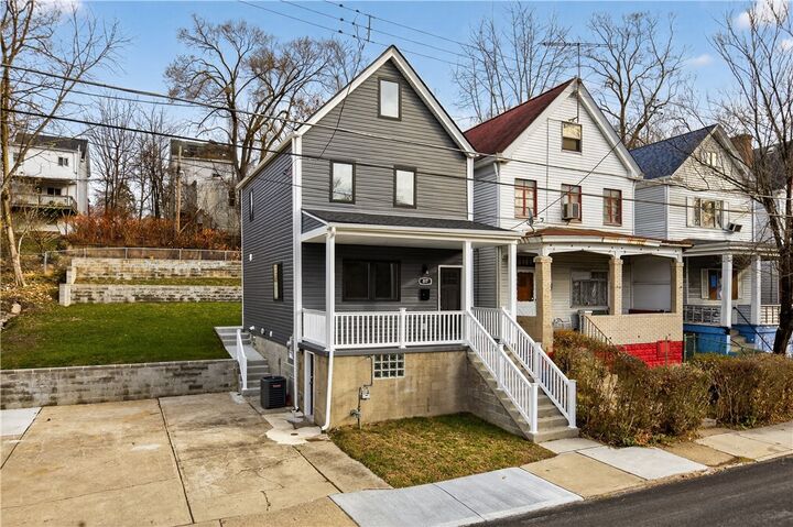 Property Photo:  817 Eldora Pl  PA 15210 