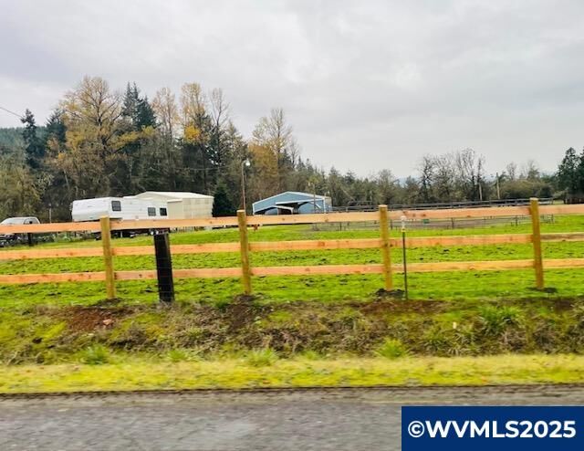 Property Photo: 1070 43rd Ave Av OR 97386