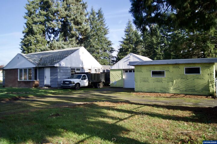 Property Photo:  4192 Liberty Rd S  OR 97302 