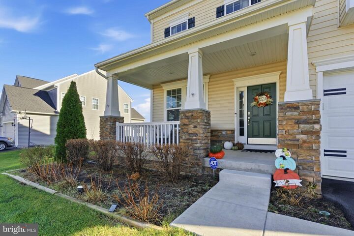 Property Photo: 174 Voltaire Street WV 25420