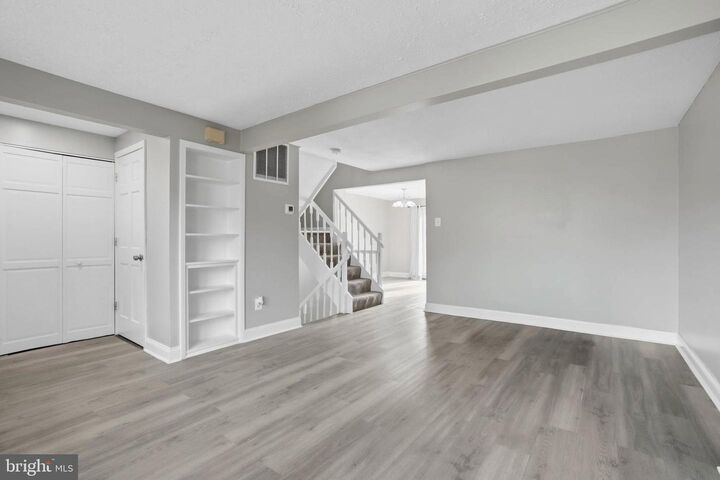 Property Photo:  9931 Tuscarora Road  MD 21133 