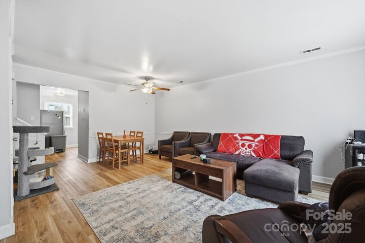 Property Photo: 5918 Crape Myrtle Lane NC 28216