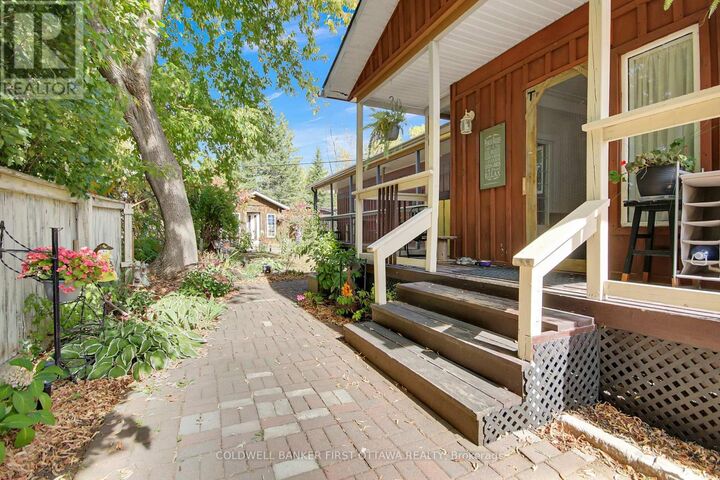 Property Photo: 6 Fetherston Lane ON K0G 1J0