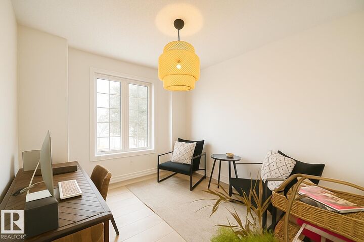 Property Photo:  820 Ormsby Close NW  AB T5T 5S4 