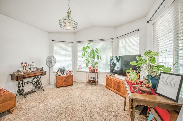 Property Photo:  4996 W Decatur Avenue  CA 93722 