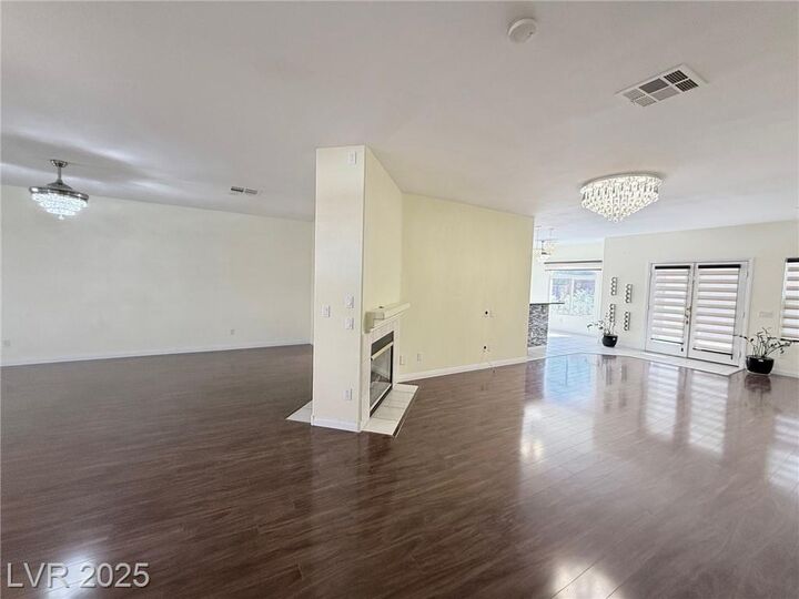 Property Photo: 2573 Mizzoni Circle NV 89052