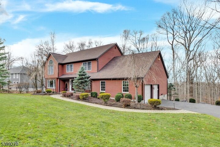 Property Photo:  17 Knollwood Ter  NJ 07869 