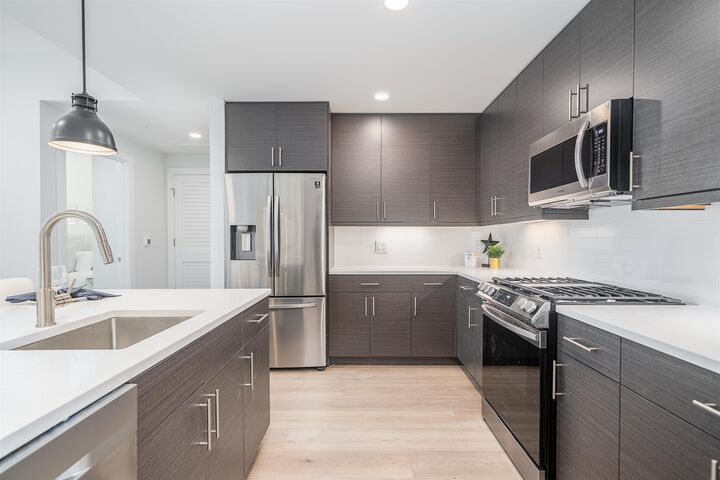 418 Palisade Ave 301  Jc, Heights NJ 07307 photo