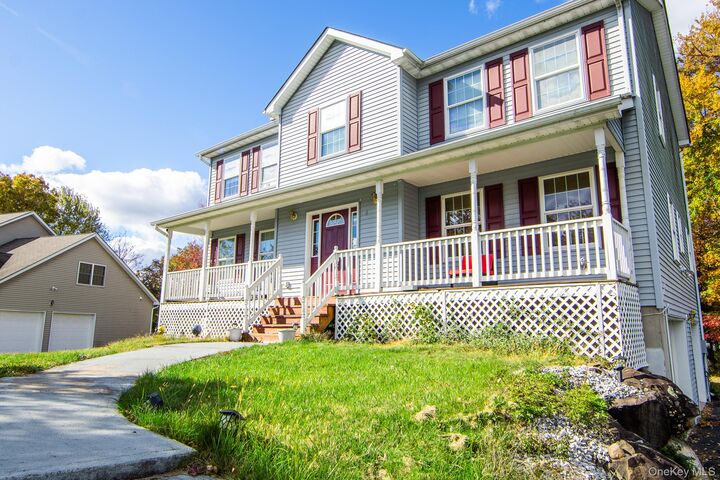 Property Photo:  4 Wayne Court  NY 10941 