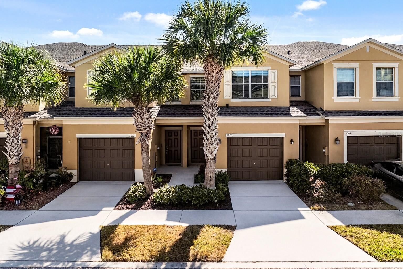 Property Photo: 2009 Hawks View Drive FL 33570