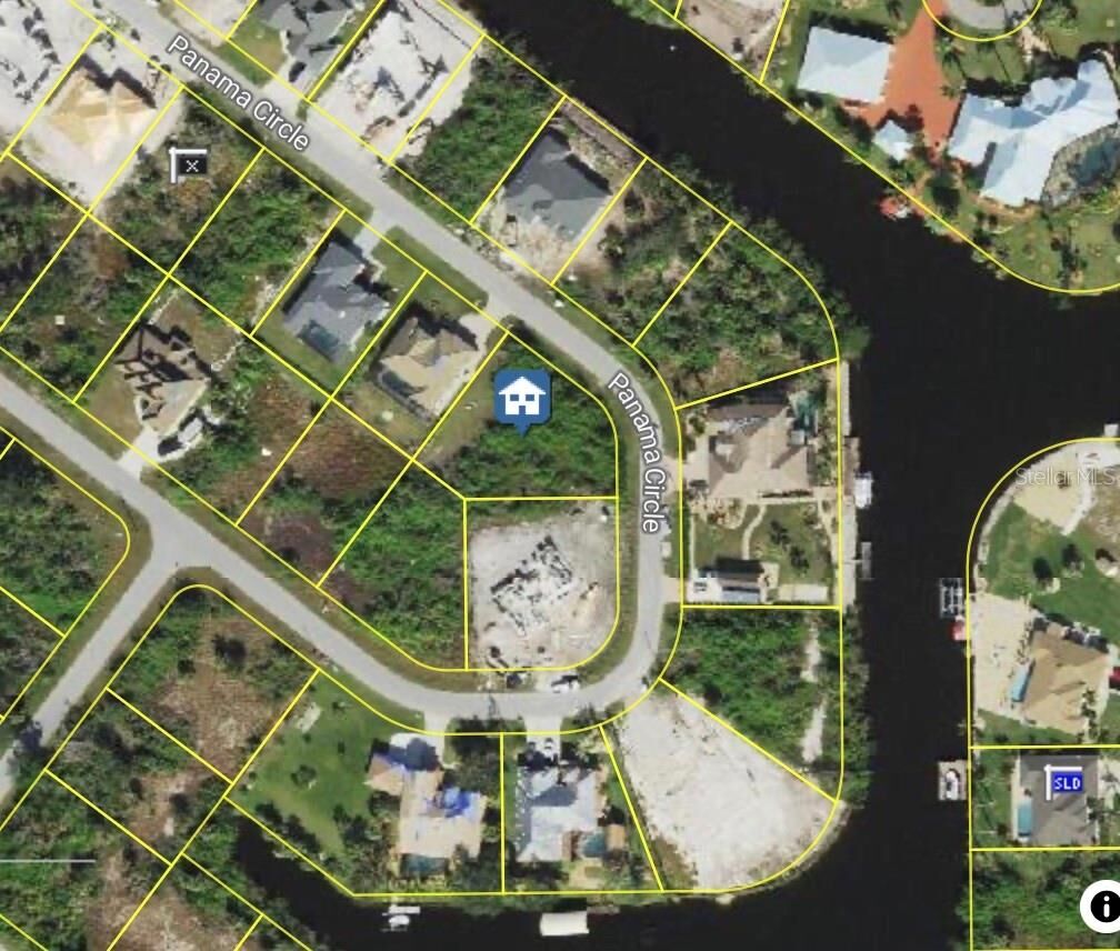 Property Photo: 9337 Panama Circle FL 33981