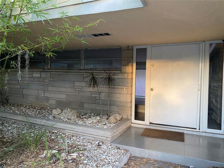 Property Photo:  3300 Mineola Drive  FL 34239 