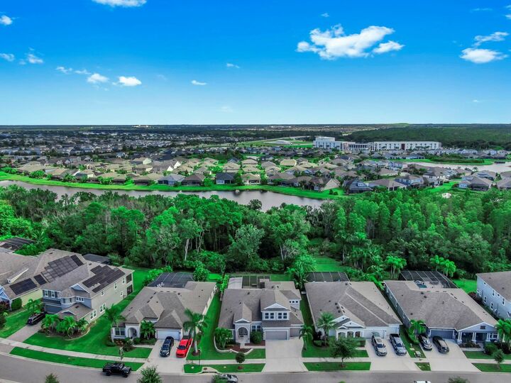 Property Photo:  7709 Paradiso Drive  FL 33572 