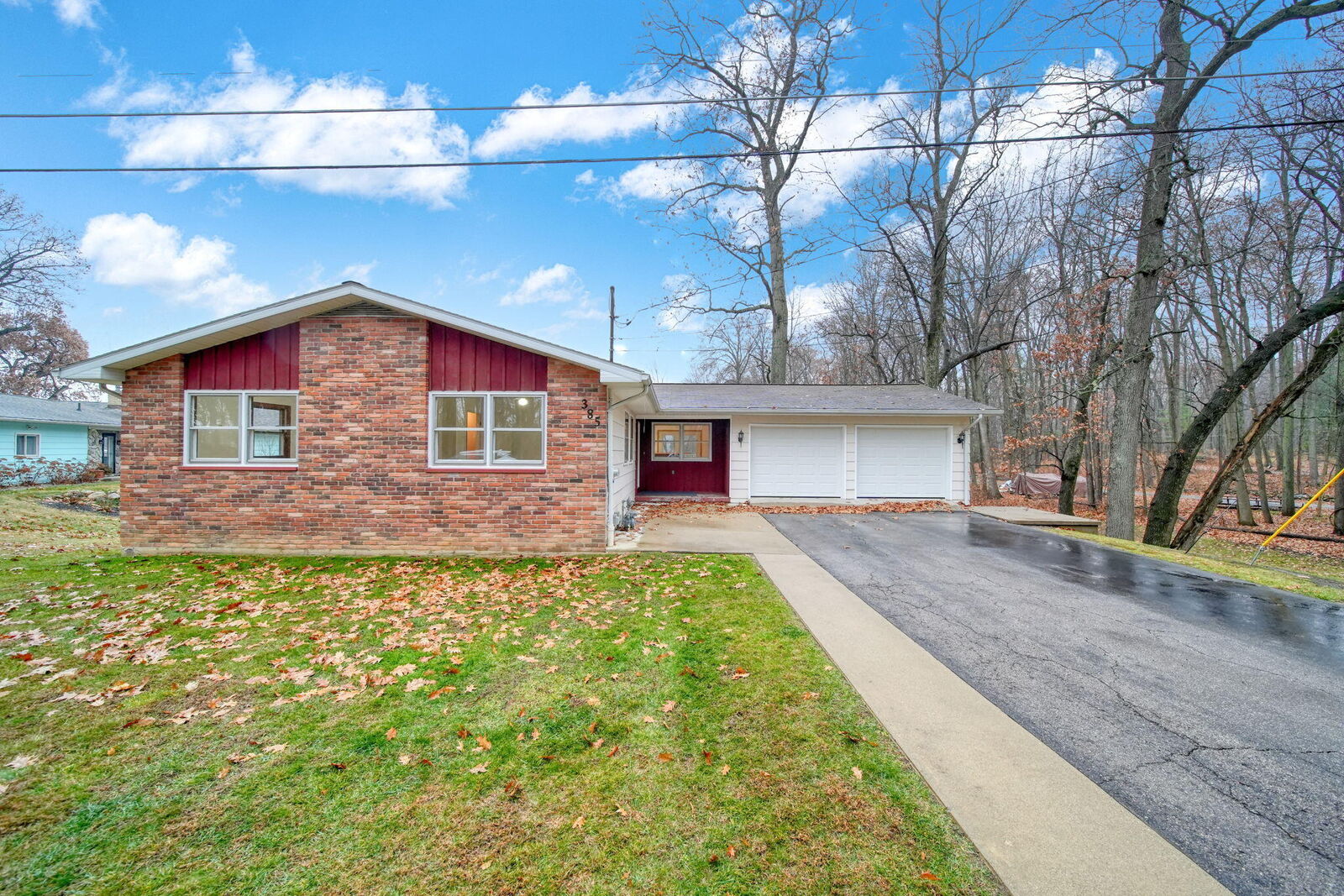 Property Photo:  385 Wood Hills Drive  MI 49237 