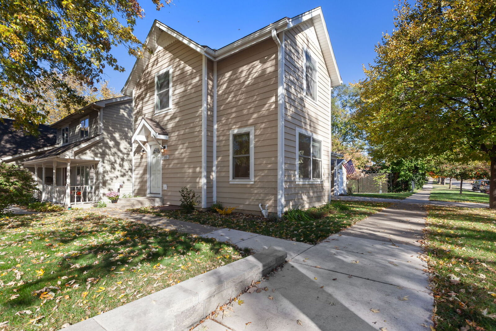 Property Photo: 5333 Fairview Avenue IL 60515
