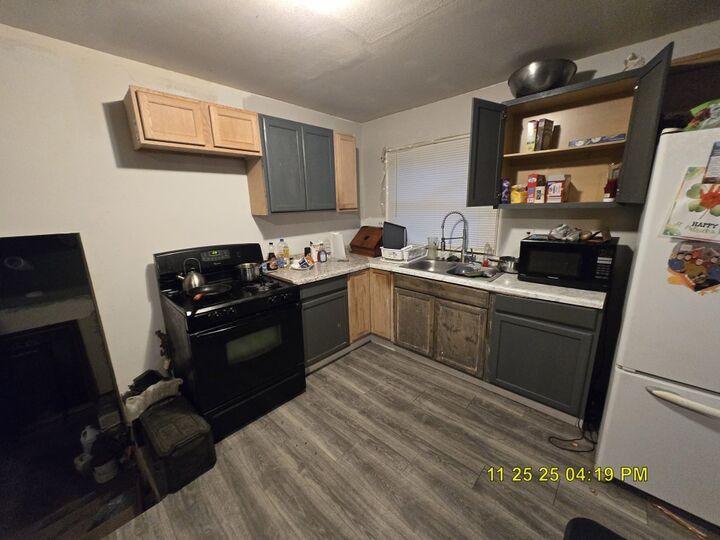 Property Photo:  1859 Reichert Avenue  IL 60411 