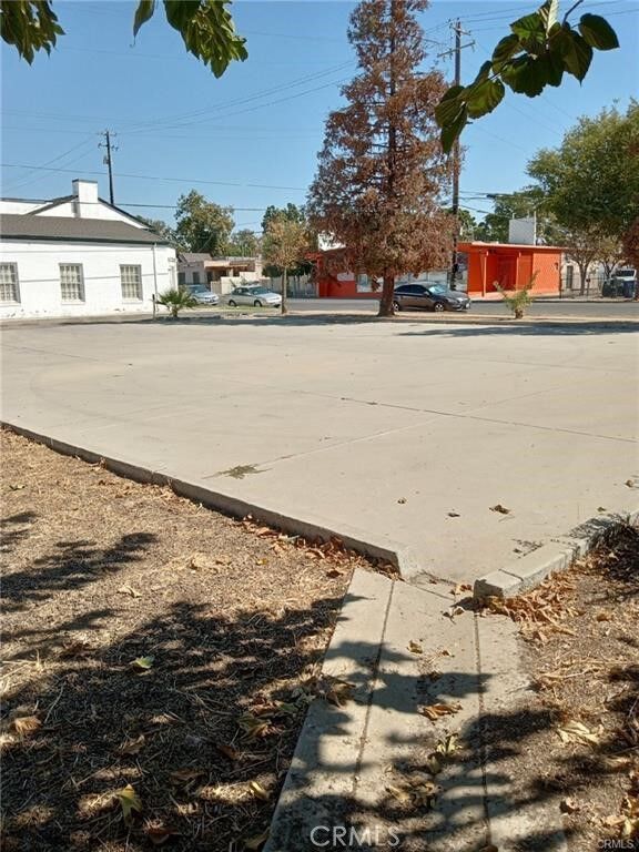 1810 Baker Street  Bakersfield CA 93305 photo