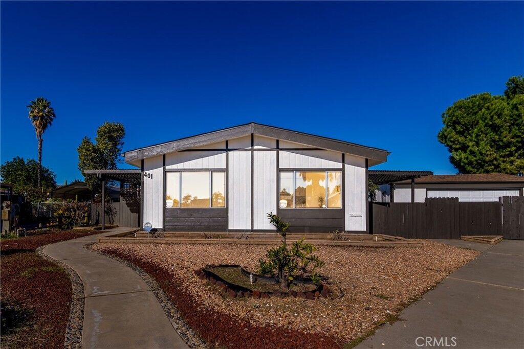 Property Photo:  401 Coral Hills  CA 92570 