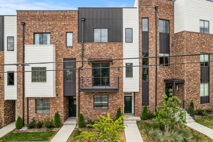 Property Photo:  504 W Trinity Ln  TN 37207 