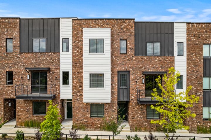 Property Photo:  500 W Trinity Ln  TN 37207 