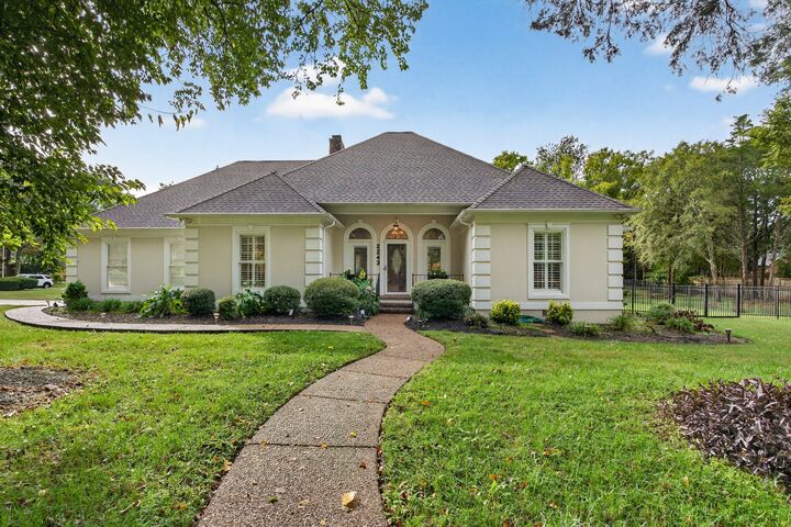 2243 Northwoods Dr  Murfreesboro TN 37130 photo