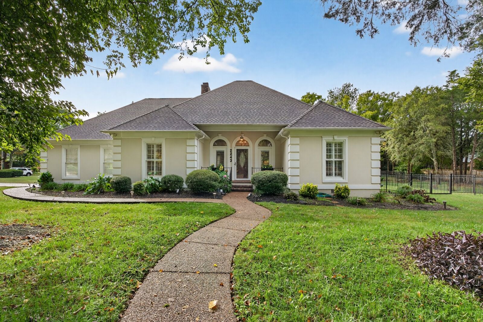 Property Photo:  2243 Northwoods Dr  TN 37130 