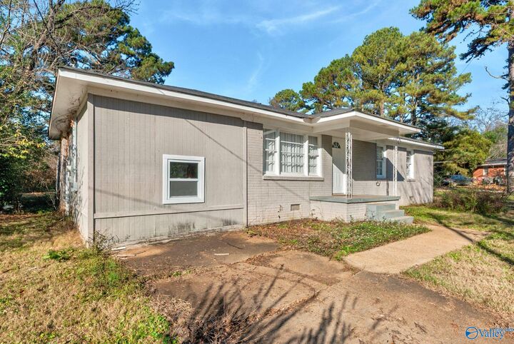 Property Photo:  3509 Fay Street NW  AL 35810 