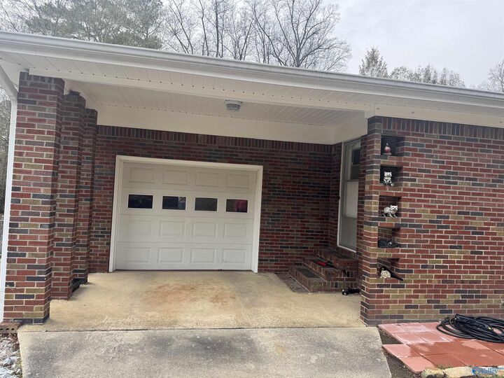 Property Photo:  239 NW Hampton Road NW  AL 35640 