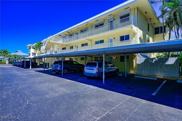 Property Photo:  1100 8th Avenue S 309C  FL 34102 