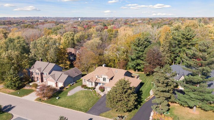 Property Photo: 703 Wesley Lane MN 55118