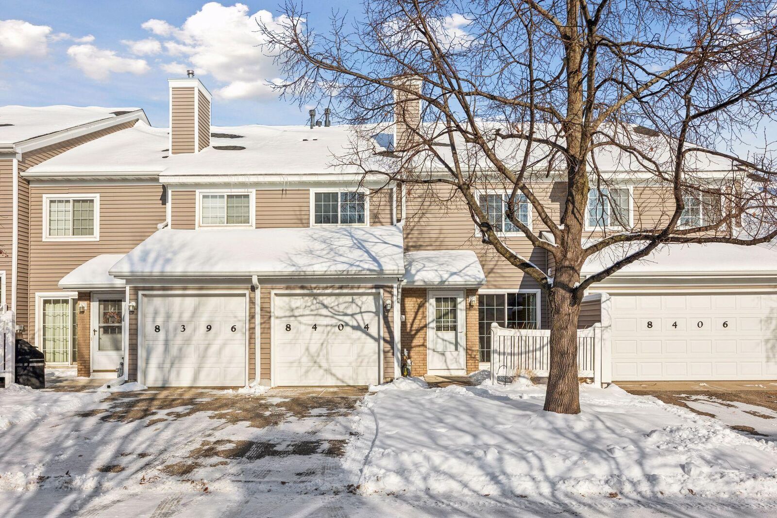 Property Photo: 8404 Copperfield Way 101 MN 55076