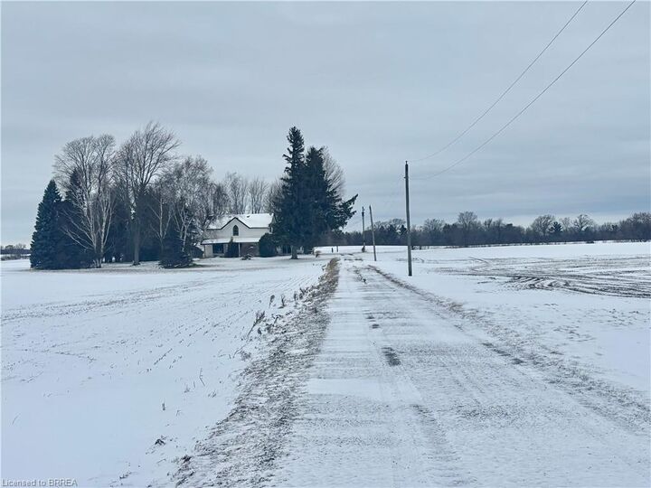 Property Photo: 135 Robinson Road ON N3T 5L7