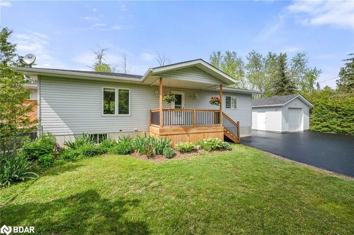 Property Photo:  4 Alice Avenue  ON L4P 3C8 