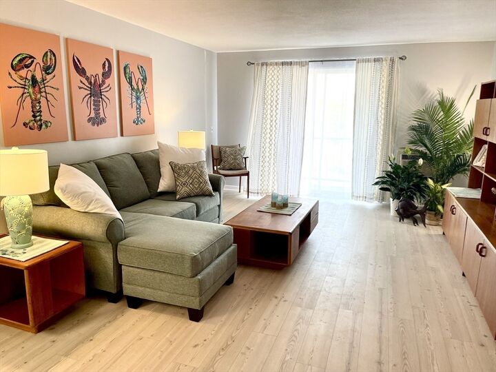 Property Photo:  44 Lexington Ave 4  MA 01930 