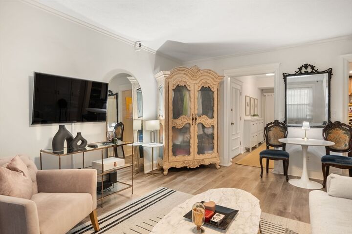 Property Photo:  259 Marlborough Street 2  MA 02116 