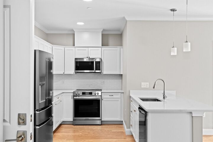 Property Photo: 485 Blue Hills Parkway 11 MA 02186