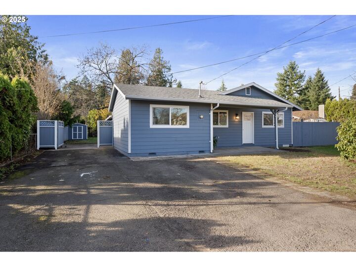 Property Photo: 3031 SE 120th Ave OR 97266