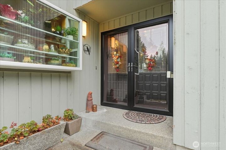 Property Photo:  903  30th Street NW 3D  WA 98335 