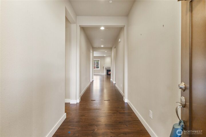 Property Photo:  2502  12th Street Pl SW  WA 98373 