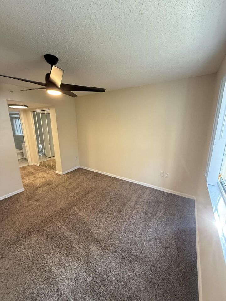 Property Photo:  1100 Crestwood Court S 1104  FL 33411 