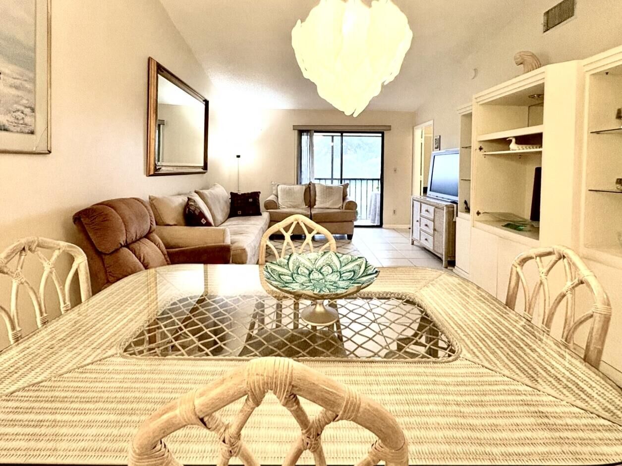 Property Photo: 9485 Boca Cove Circle 709 FL 33428