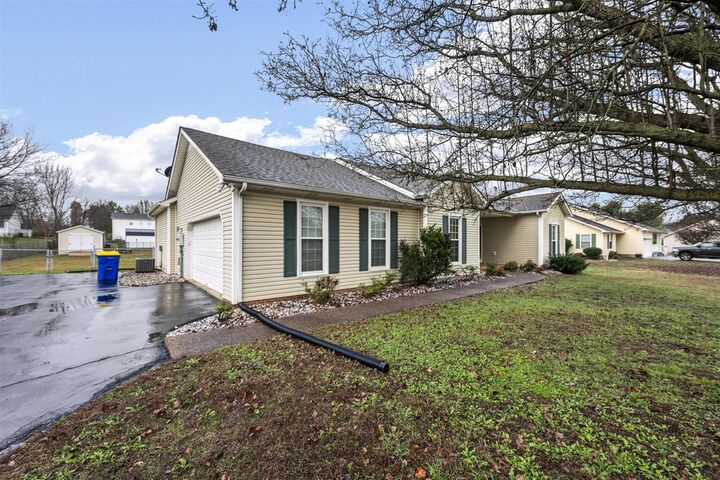 Property Photo: 285 Stone Crest Avenue KY 42101