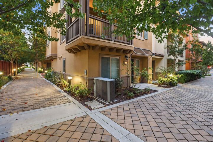338 Santa Diana Terrace  Sunnyvale CA 94085 photo