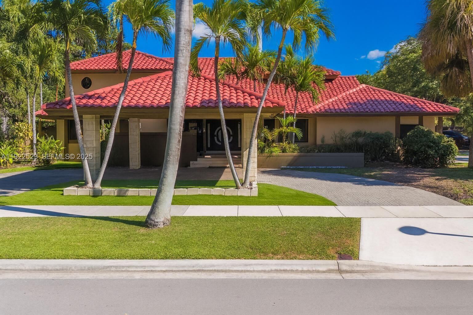 Property Photo:  701 SW 24th Rd  FL 33129 