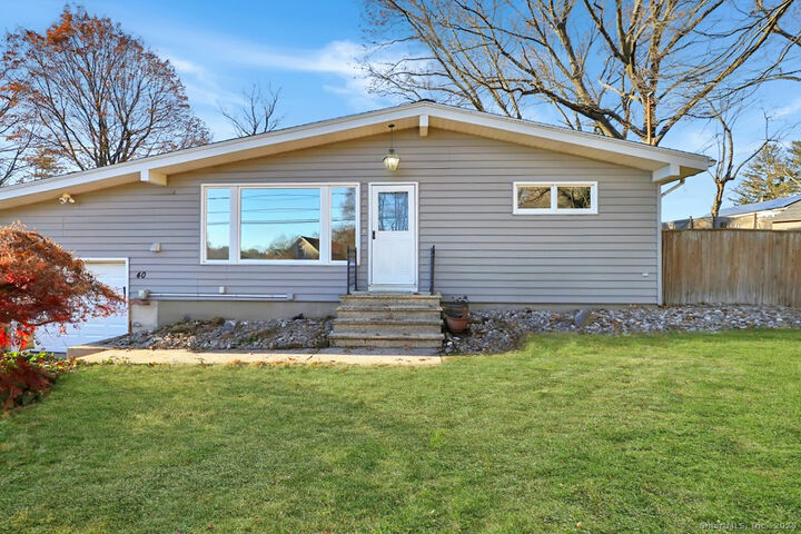 Property Photo:  40 Hayes Street  CT 06451 