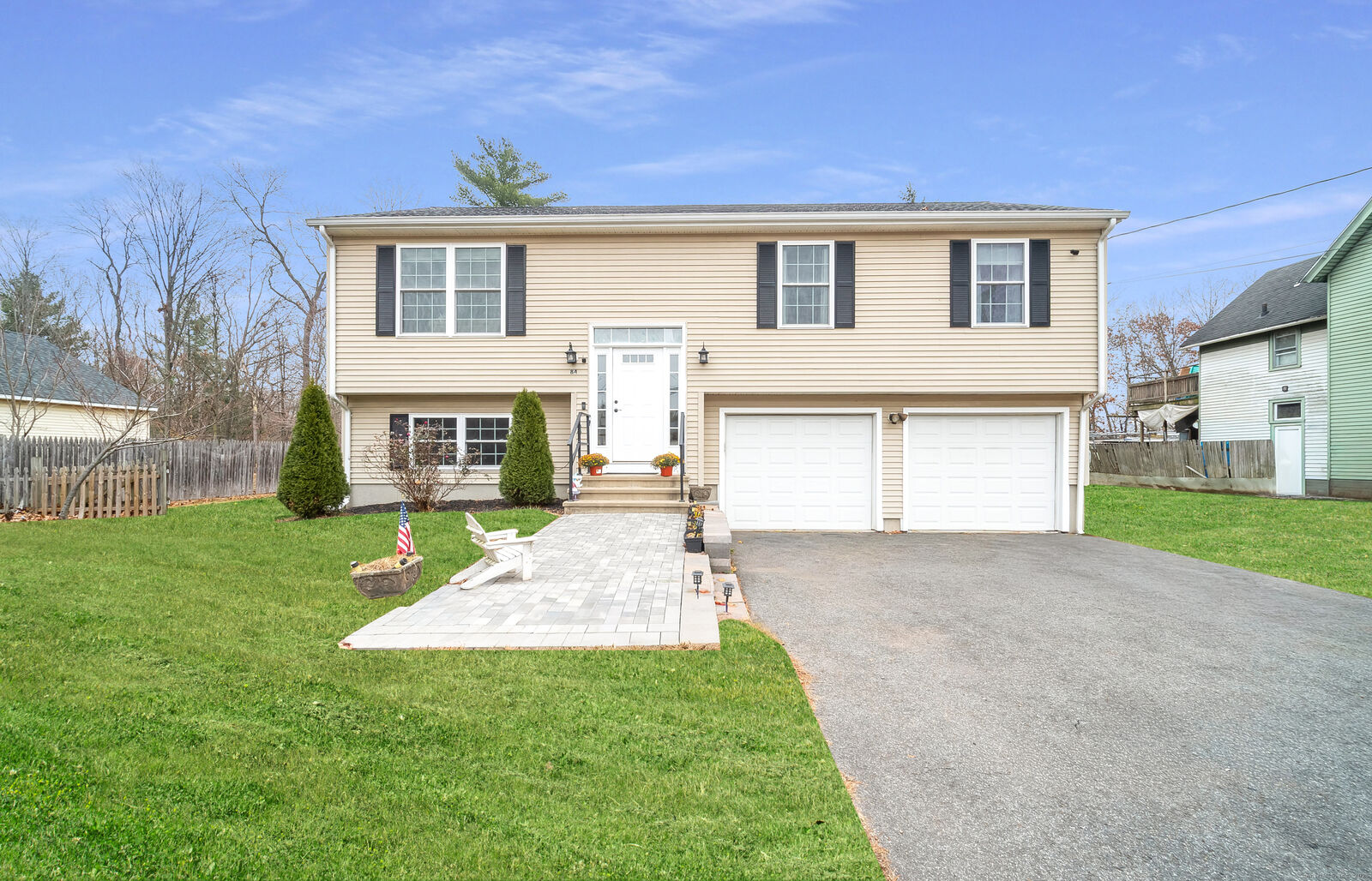 Property Photo:  84 Hanover Street  CT 06492 