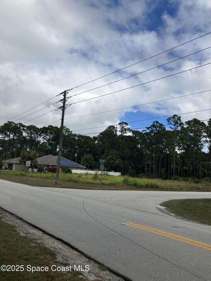 0000 Gaynor Drive SW  Palm Bay FL 32908 photo